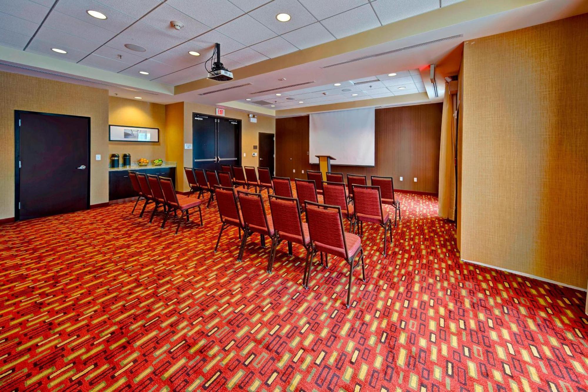 Courtyard By Marriott Westbury Long Island Hotel Kültér fotó