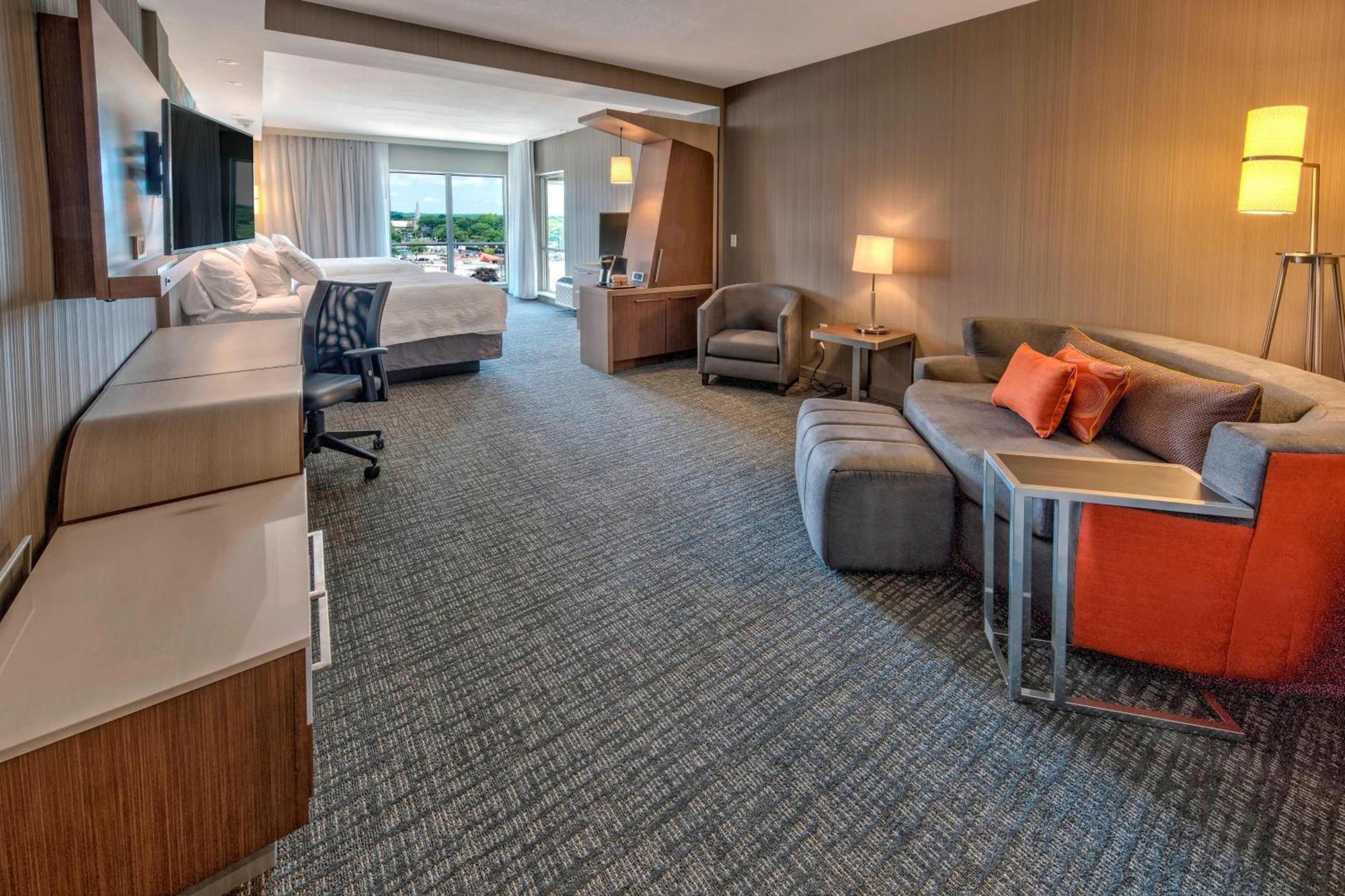 Courtyard By Marriott Westbury Long Island Hotel Kültér fotó