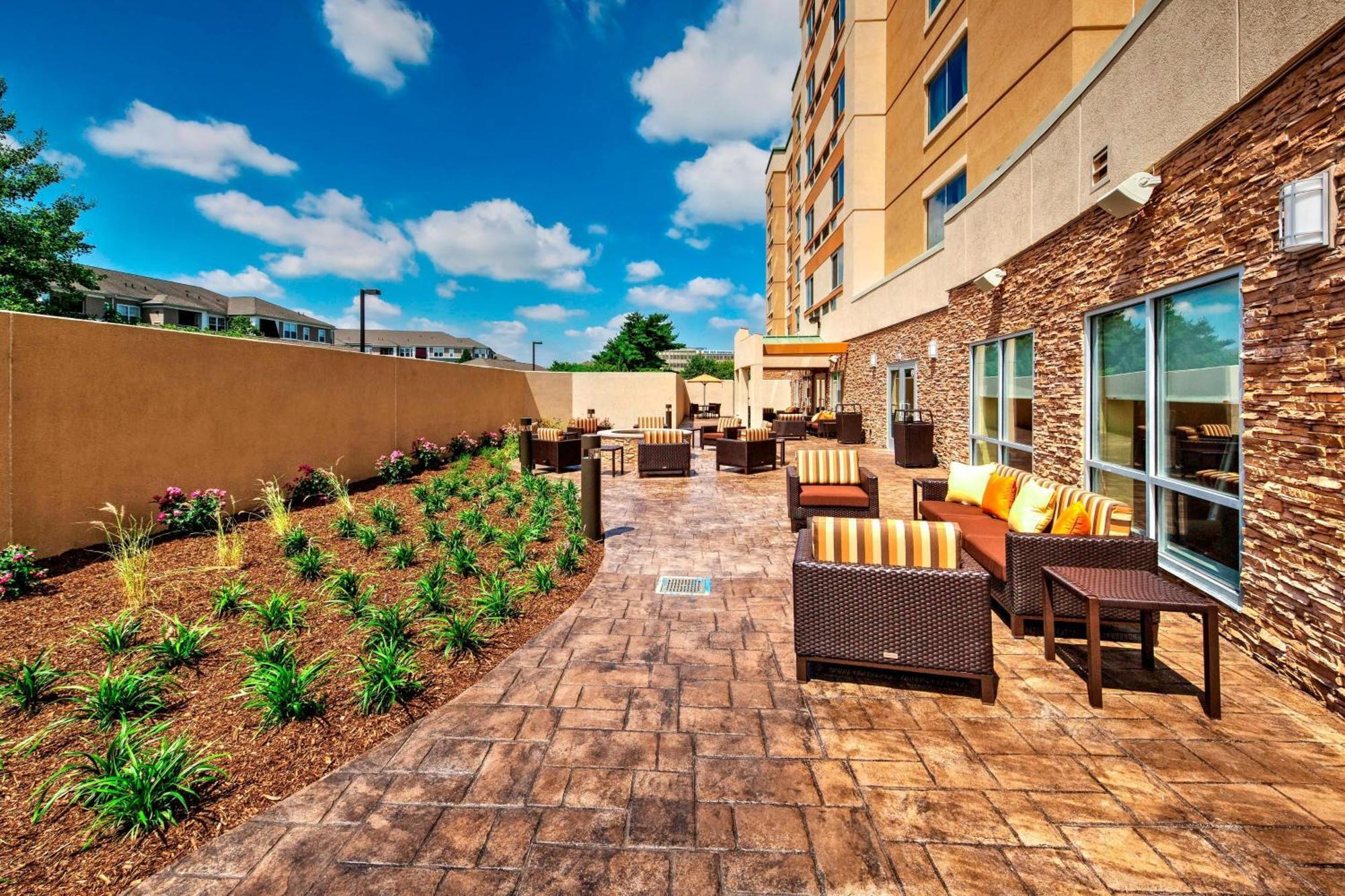 Courtyard By Marriott Westbury Long Island Hotel Kültér fotó